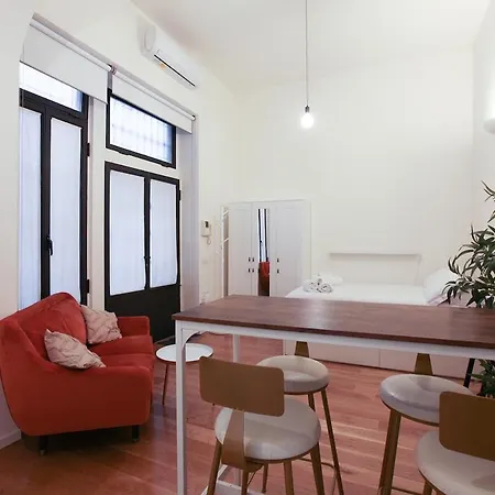 Daire Minimal & Cozy Near Duomo *